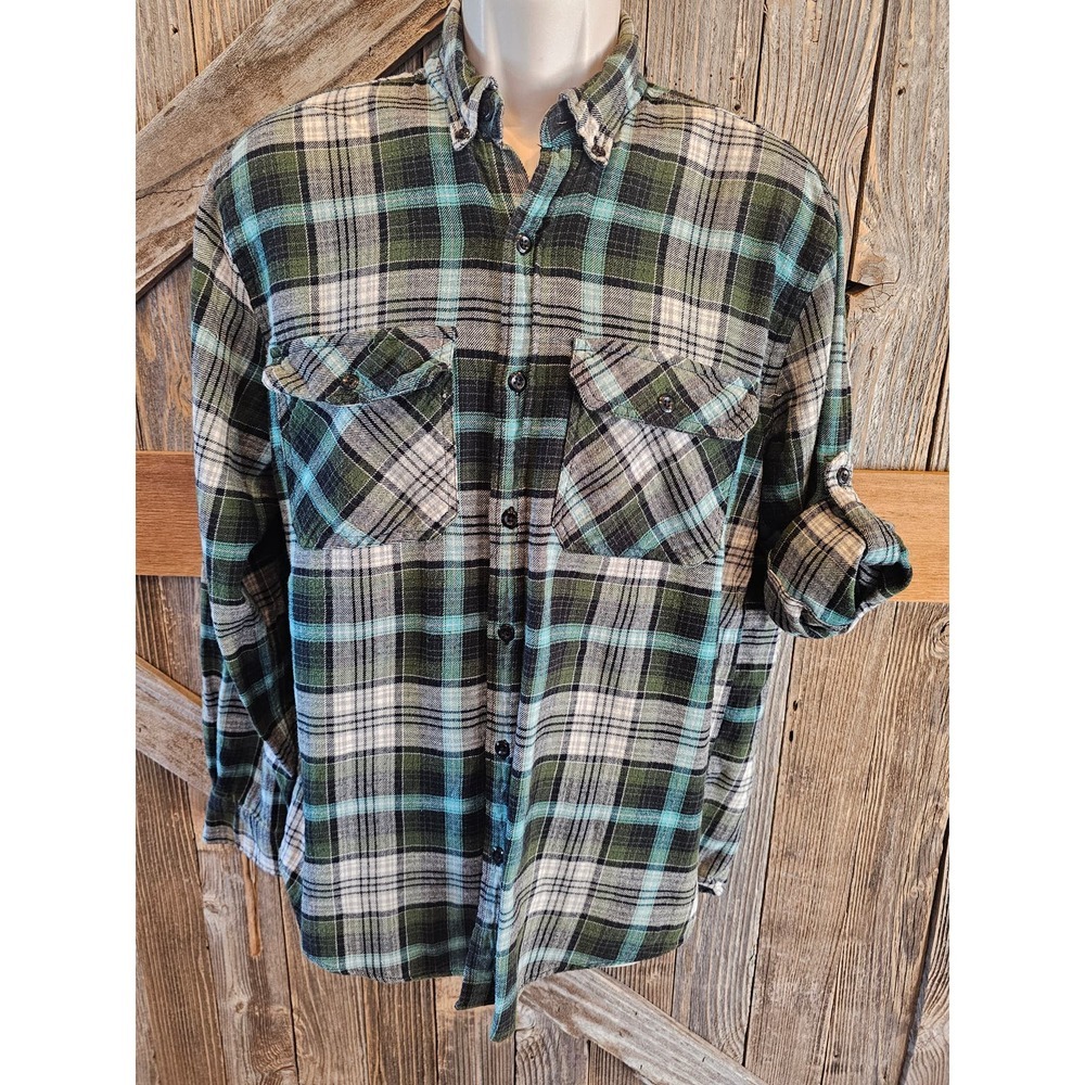 Ocean Coast size Large plaid flannel 2 pocket button up ^